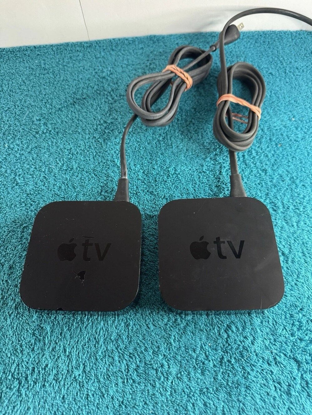 Apple TV 3rd Generation Digital Media Player - Two Digital HD A1469 & A1427
